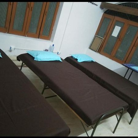 Mannat Rooms Allāhābād Junction 外观 照片