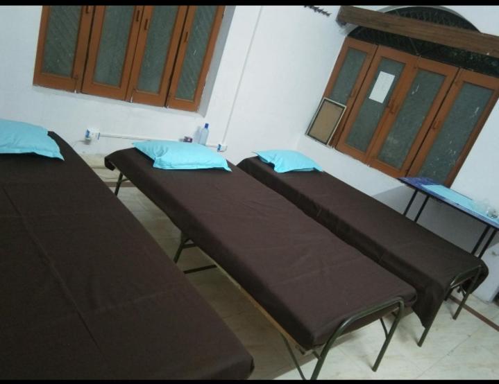 Mannat Rooms Allāhābād Junction 外观 照片